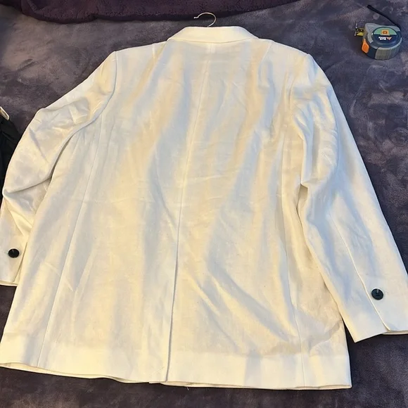 Large linen like blazer - Picture 7 of 8